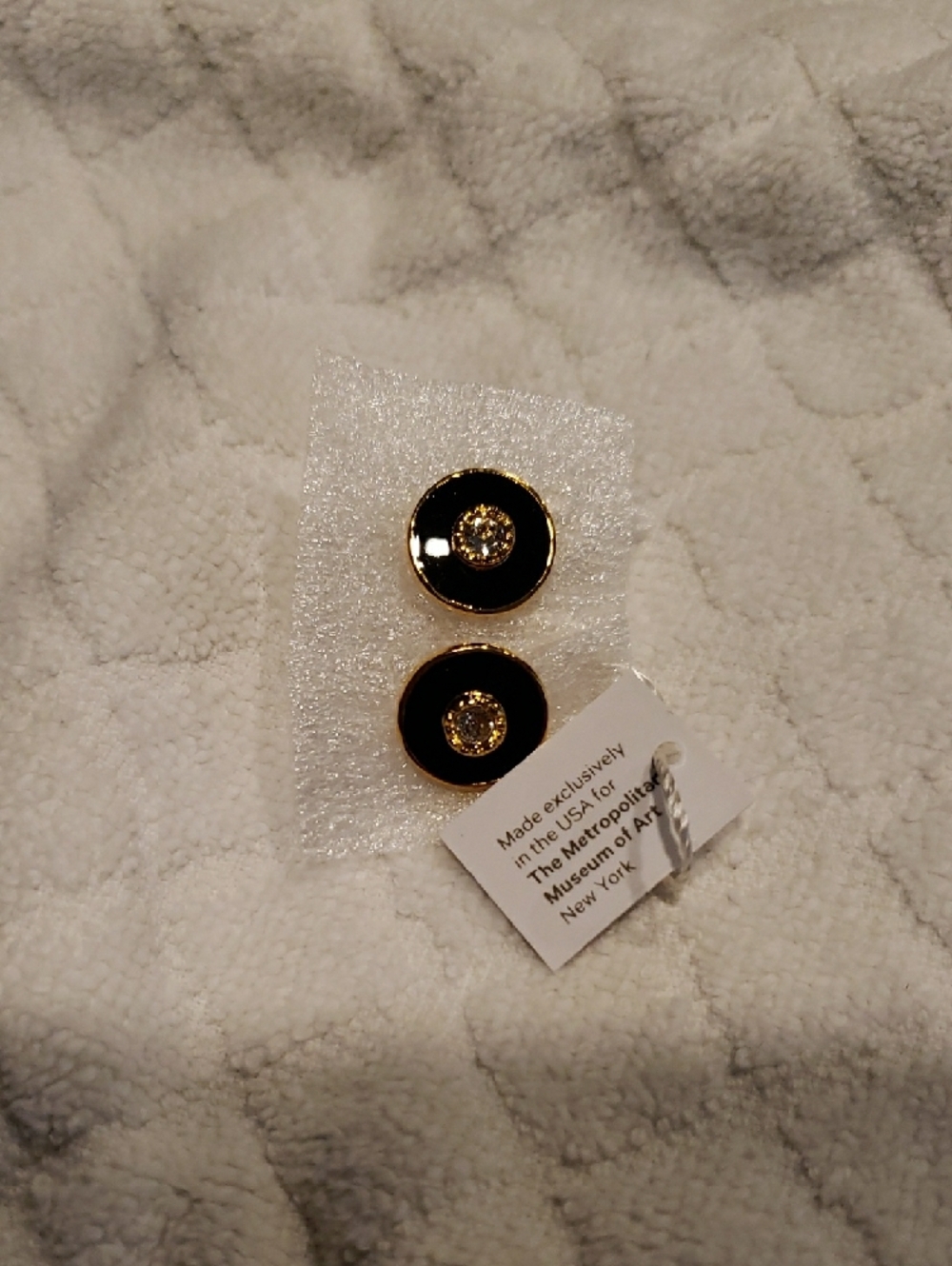 Metropolitan Museum of Art Black & Gold Round Crystal Stud Earrings - Picture 3 of 5